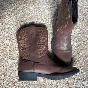 Kid’s cowboy boots!